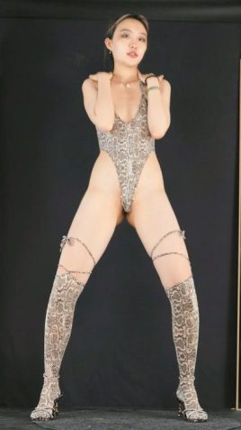 【已补链】黑girl舞姿 馨予第3期 多角度加密破解版23部