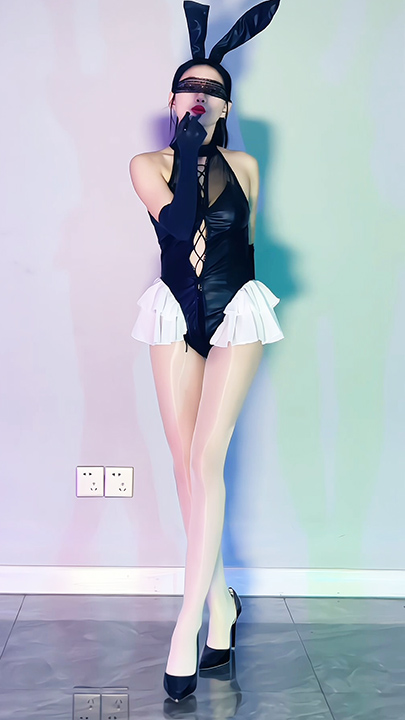 BZ|小艾xxin(芯芯好米) 高价私定内部群4K超清无水珍藏版 39V/21.6G（视频太多，不一一截图）